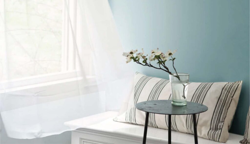 รวมเฉดสีฟ้าอมเทาแต่งบ้านสวยจาก Benjamin Moore สีทาบ้านสีฟ้ายอดนิยม